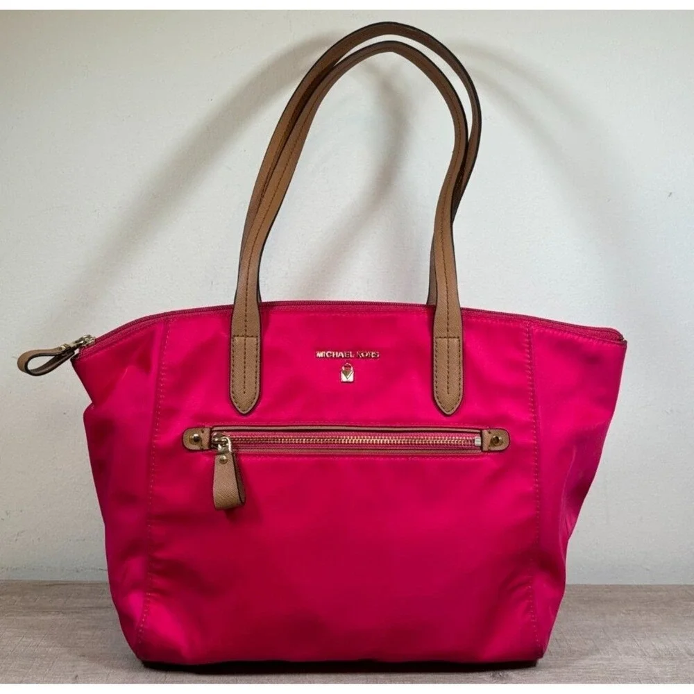 MICHAEL KORS Nylon Tote Bag Hot Pink Shoulder‎ Tote Zip Top Gold Hardware